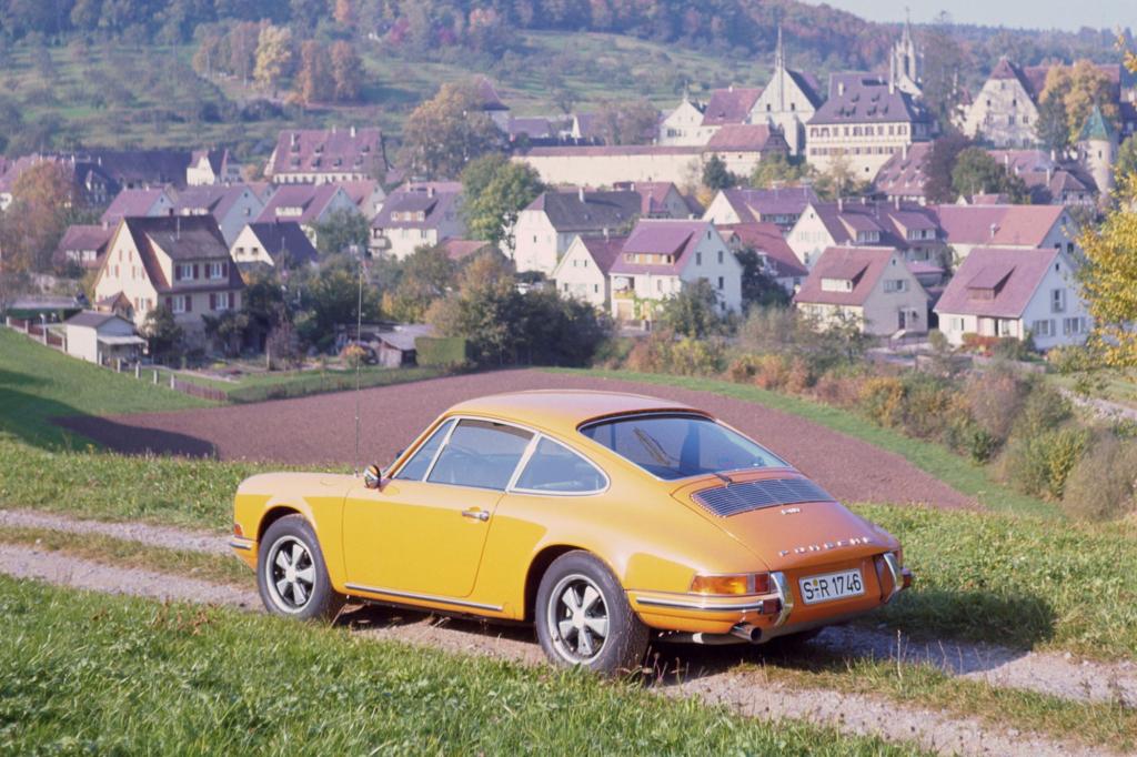Tradition: 50 Jahre Porsche 911 - Die ganz große Nummer - Magazin